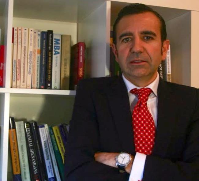José Luis Benito, profesor de OMMA en Fiscalidad y Vehículos de Inversión